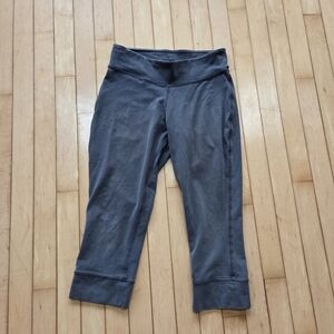 Patagonia Charcoal Cropped Leggings